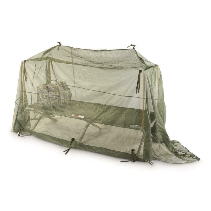 Camouflage mesh shelter